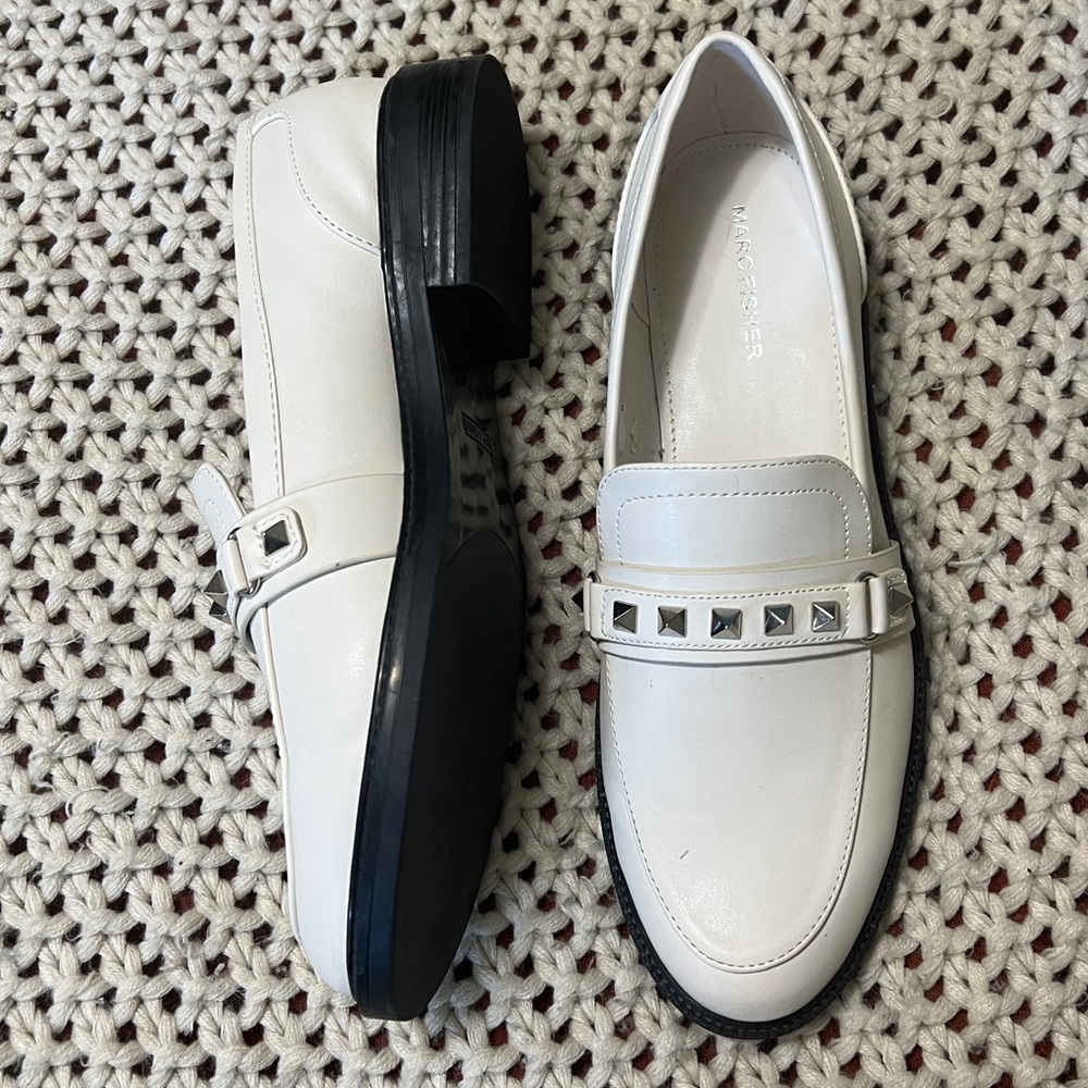Marc Fisher White Studded Loafer 9.5 - Picture 2 of 7